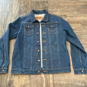 Boys Wrangler Denim jacket Size 18